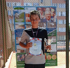 Бурцев Дмитрий занял второе место на турнире в Симферополе