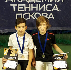 Васильев Максим и Козлов Архип заняли 2-е место в парном турнире «Первенство Псковской области»